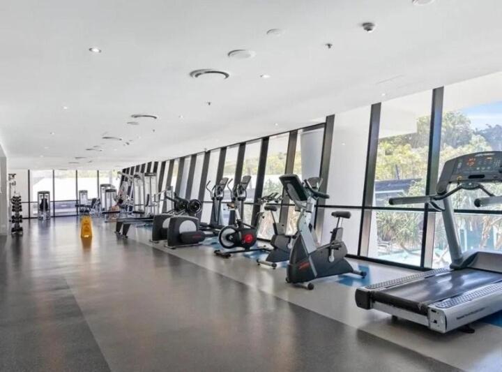 Circle On Cavill 2-bed Sea View Gold Coast