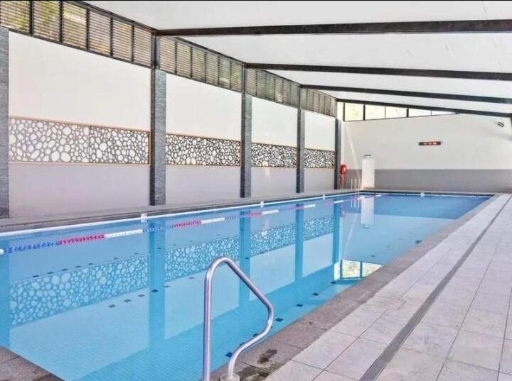 Circle On Cavill 2-bed Sea View Apartment *